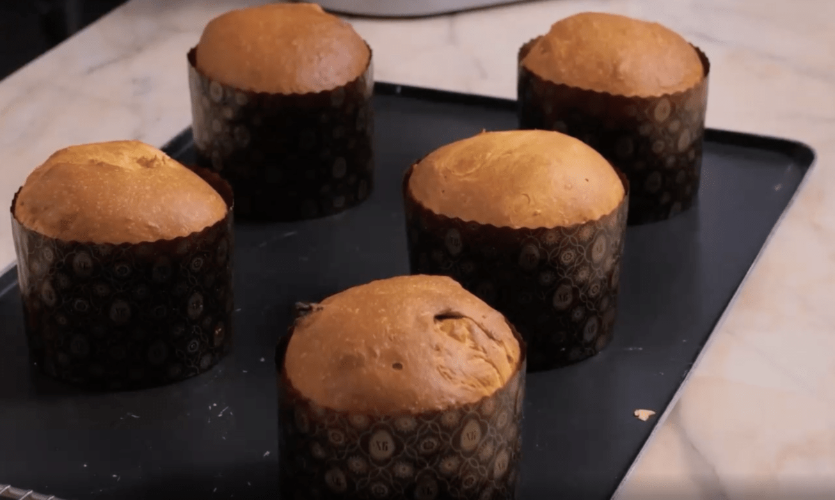 Кулич царский с цукатами